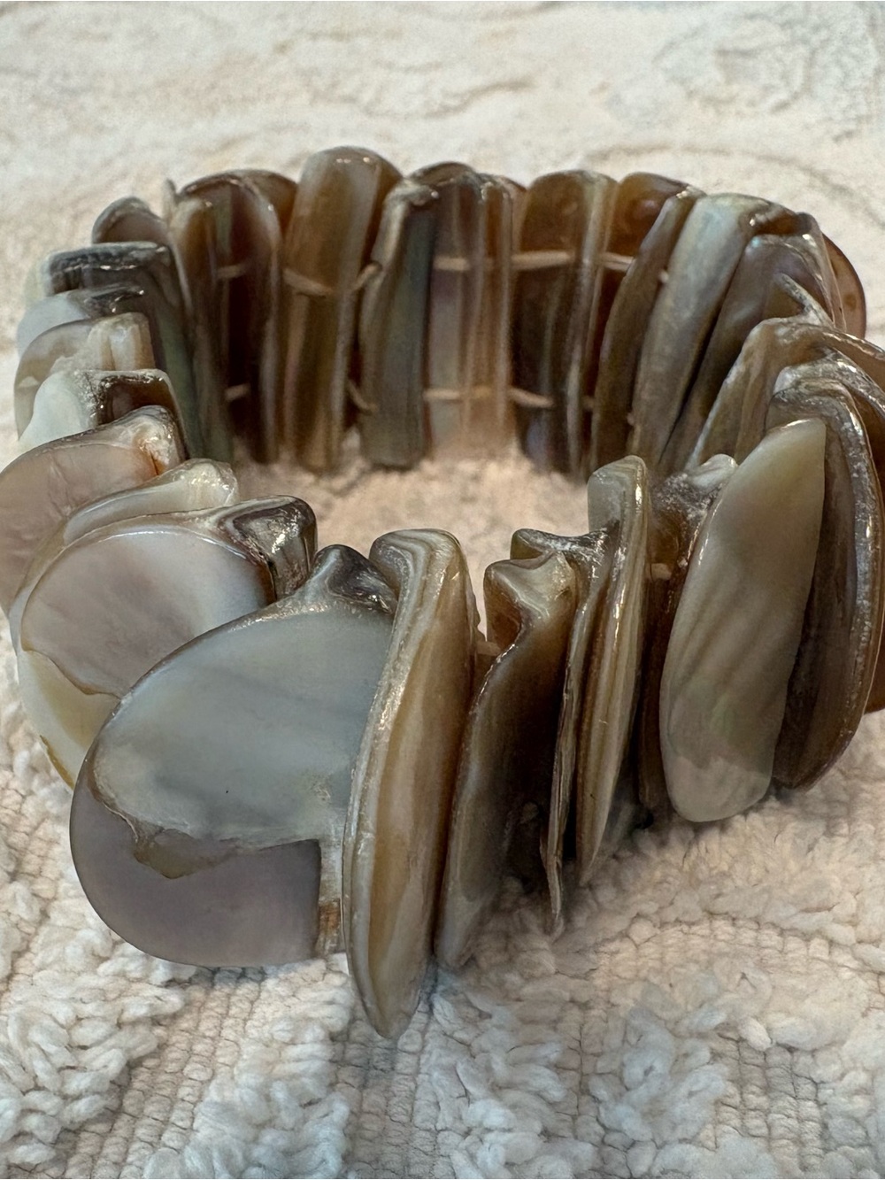 Vintage Summer Shell Chip Stretch Bracelet - Brown & Cream
